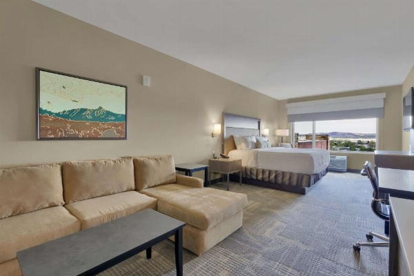 Best Western Plus Executive Residency Fillmore Inn image 14