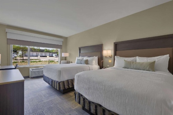 Best Western Plus Executive Residency Fillmore Inn image 17