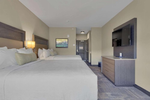 Best Western Plus Executive Residency Fillmore Inn image 20